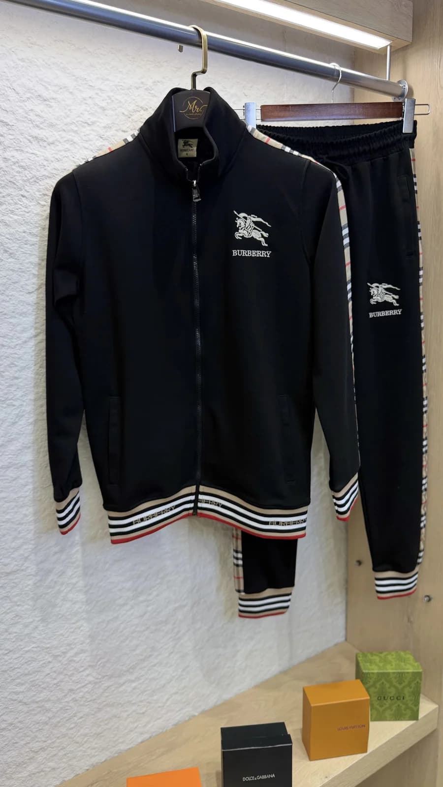طقم تريننج BURBERRY