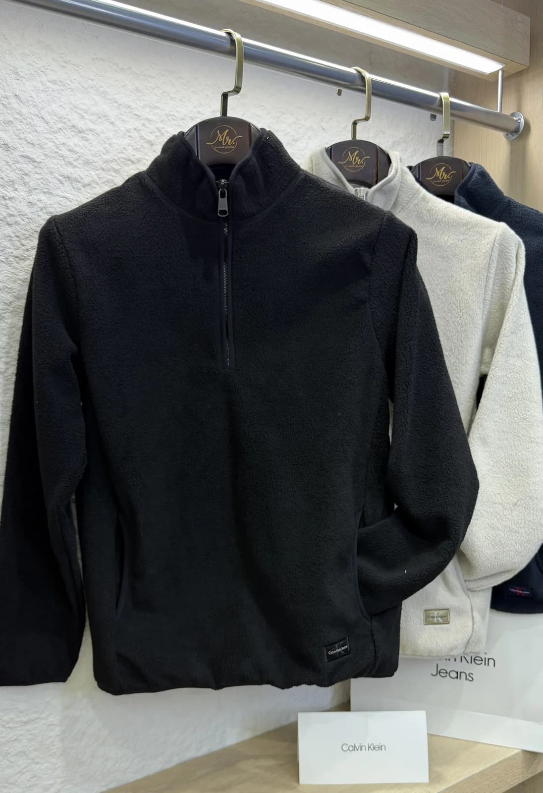 بلوزة Calvin Klein